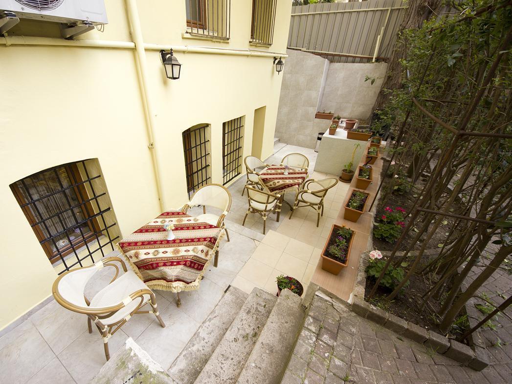 New House Apartment